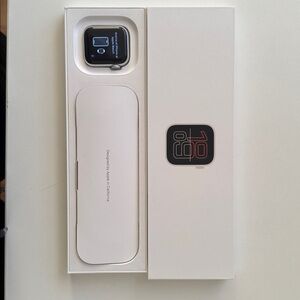Apple Smartwatch SE in Silver